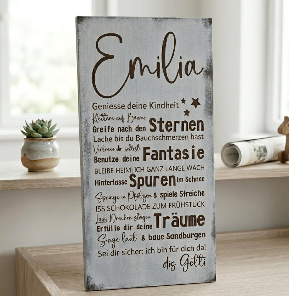 Personalisiertes Kinderschild Shabby Chic mit Name „Emilia" und Kindheitswünschen, lasergraviert auf Holz, handgefertigt in der Schweiz – Geschenk zur Taufe oder Geburt von dem Gotti