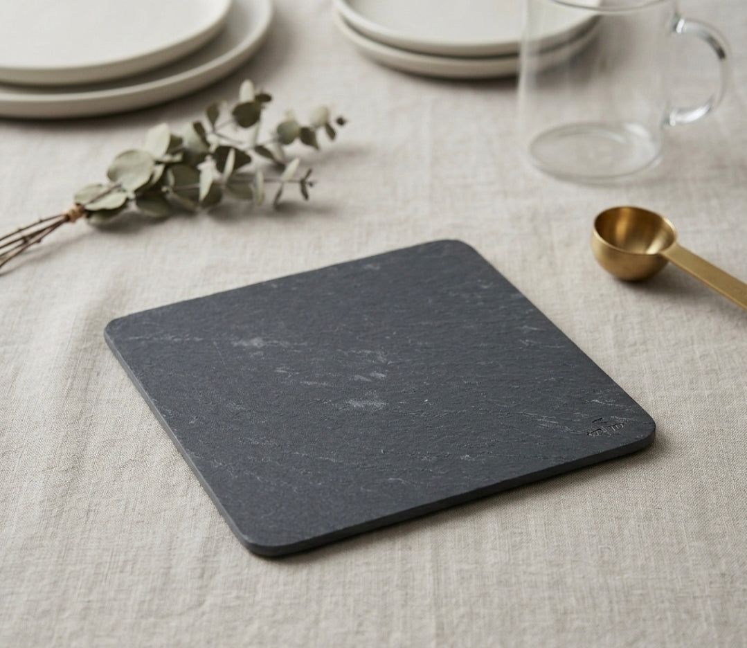 Schiefer-Untersetzer 10x10 cm 4er-Set – natürliche Eleganz für Zuhause